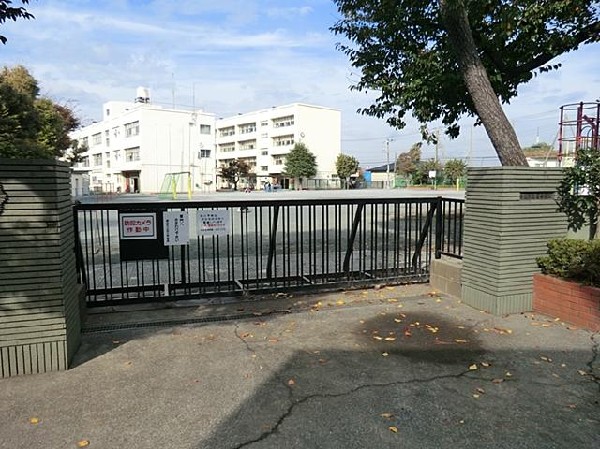 横浜市立旭小学校(横浜市立旭小学校まで750m)
