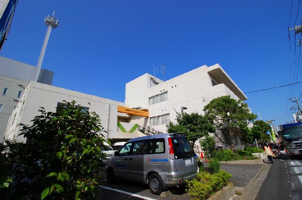 幸こども文化センター(0歳から18歳未満の児童なら誰でも利用できる公共施設。ゲーム大会やおやつ作り、ドッチボールや読書など、地域の子供たちの交流が深まる。)