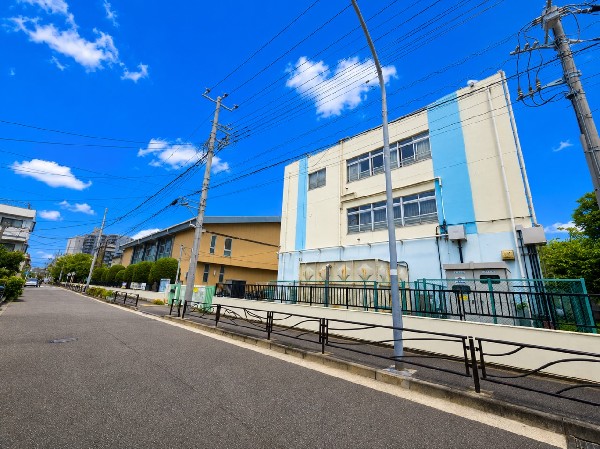 大島小学校(大島小学校は「あしたも行きたくなる学校」の学校目標の実現に向けて、全力で取り組んでいます。)