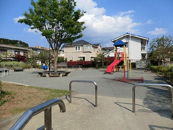 舞岡第一公園(舞岡第一公園まで550m)