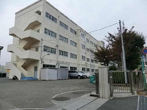 横浜市立小菅ケ谷小学校(横浜市立小菅ケ谷小学校まで200m)