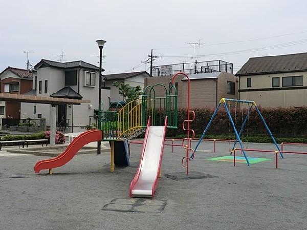和泉町十三本公園(和泉町十三本公園まで950ｍ)