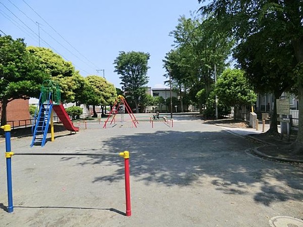 白幡西町公園(白幡西町公園まで200m)