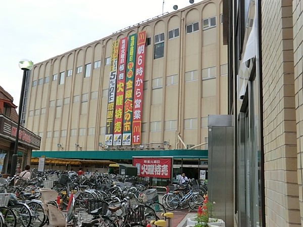 アピタ金沢文庫店