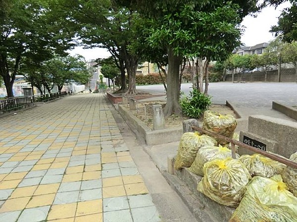 西柴第一公園(西柴第一公園まで550m)