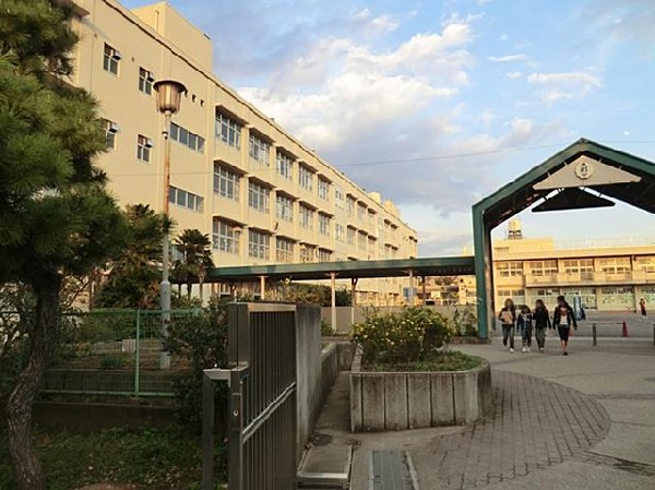 横浜市立芹が谷小学校(横浜市立芹が谷小学校まで600m)