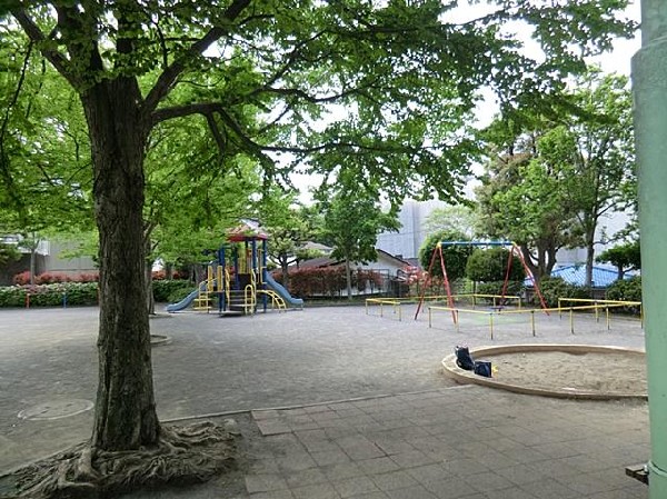 東芹が谷公園(東芹が谷公園まで150m)
