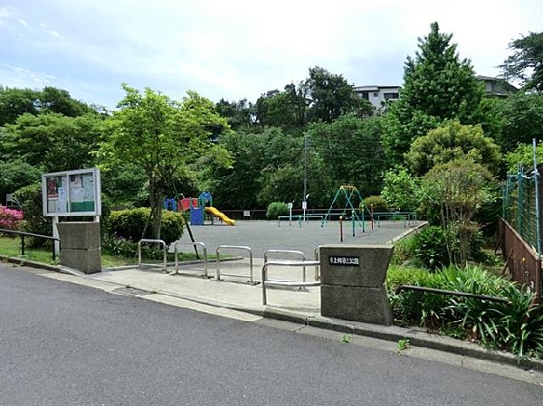 東上郷第三公園(東上郷第三公園まで400m)