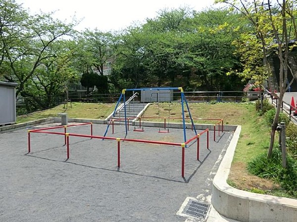 富岡第二公園(富岡第二公園まで290m 公園近くでお子様も安心して遊べます♪)