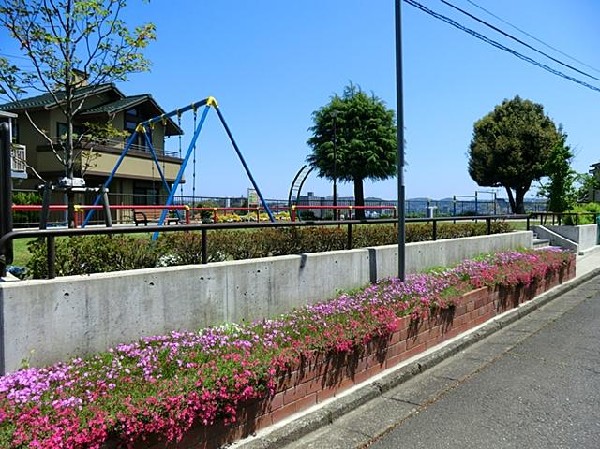 飯島町第二公園(飯島町第二公園まで900m 公園近くでお子様も安心して遊べます♪)