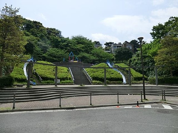 山手見晴らし公園(山手見晴らし公園まで350m)