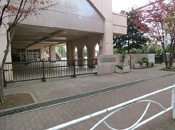 横浜市立中川西小学校(横浜市立中川西小学校まで1500m)