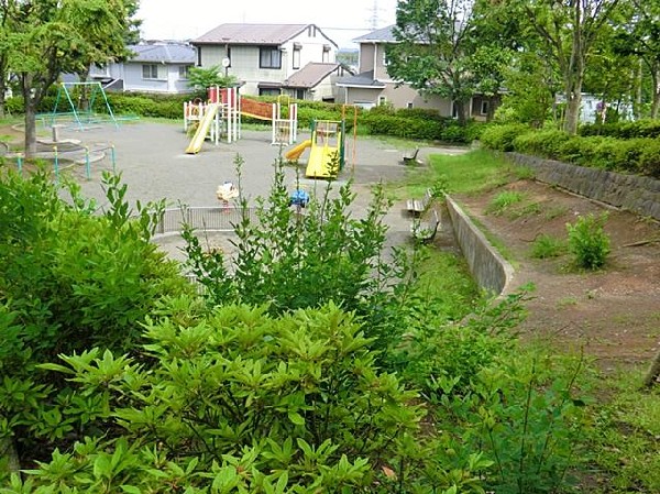 十一ノ区公園(十一ノ区公園まで550m)