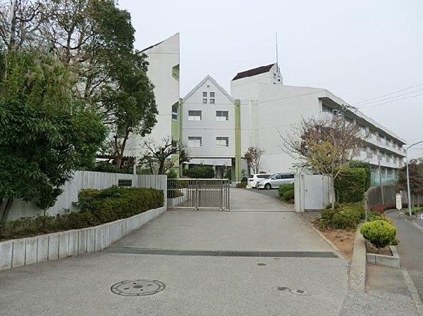 横浜市立小田中学校(横浜市立小田中学校まで650m)