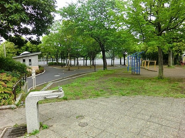 永田みなみ台公園(永田みなみ台公園まで800m)
