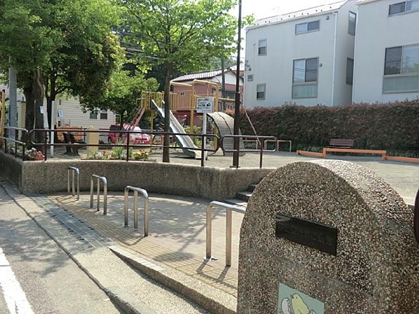中田西たまご公園(中田西たまご公園まで350m)