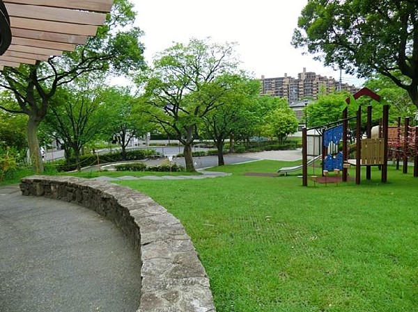 南山田ぼうけん公園(南山田ぼうけん公園まで400m)
