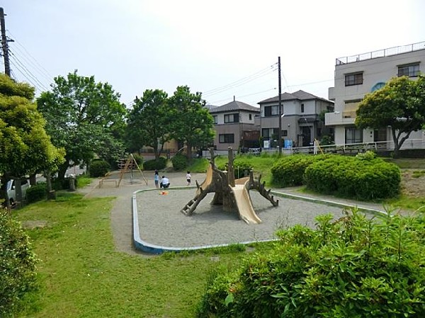 天岳院下公園(天岳院下公園まで50m)