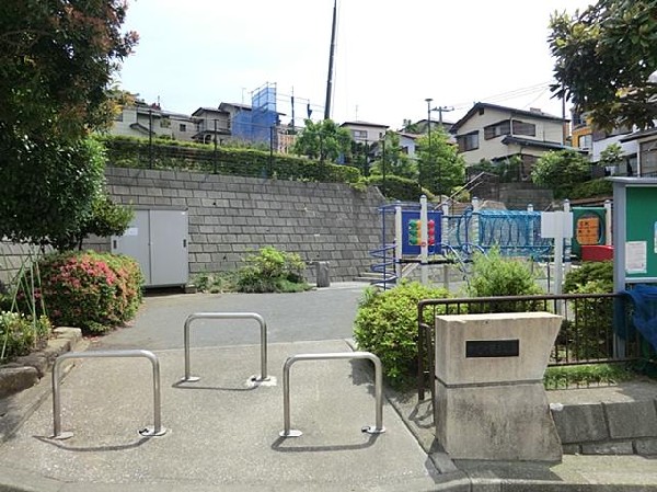 中尾町第三公園(中尾町第三公園まで280m)