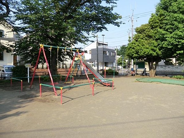 万騎が原中公園(万騎が原中公園まで300m)