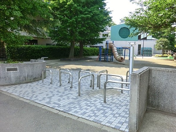 清水ケ丘ふれあい公園(清水ケ丘ふれあい公園まで800ｍ)