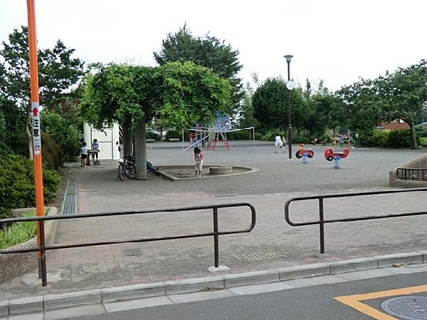 相沢四丁目公園(相沢四丁目公園まで350m)