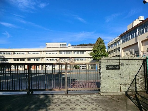 横浜市立城郷小学校(横浜市立城郷小学校まで900m 小学校近く♪お子様も通学も安心です♪)