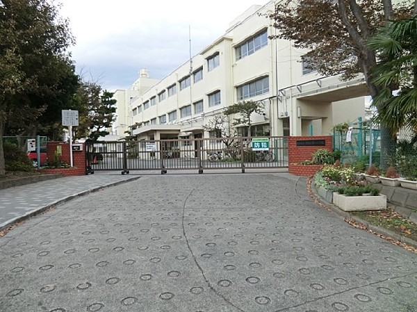 横浜市立港南台第一小学校(横浜市立港南台第一小学校まで500ｍ)