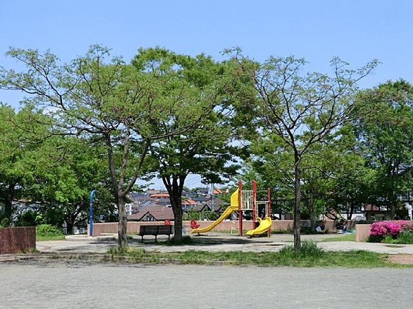 みすずが丘公園(みすずが丘公園まで400m)