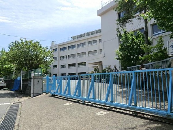 逗子市立沼間小学校(逗子市立沼間小学校まで260m)