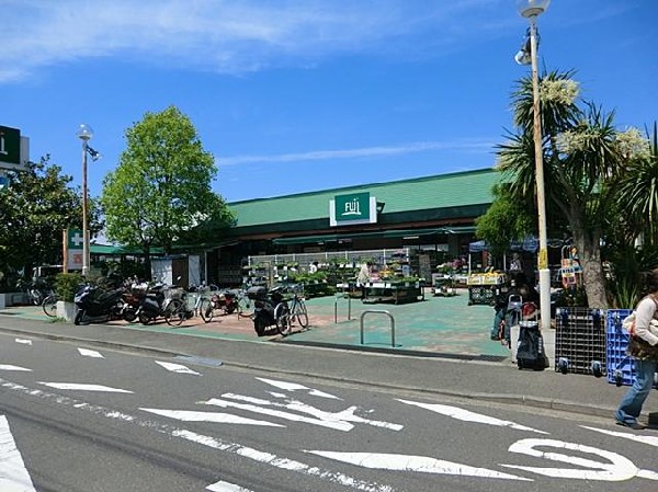 ＦＵＪＩ新桜ヶ丘店(ＦＵＪＩ新桜ヶ丘店まで1800m)