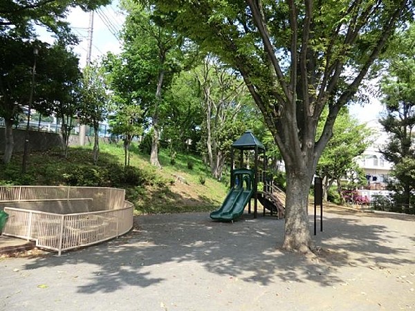 あたご第二公園(あたご第二公園まで290m)