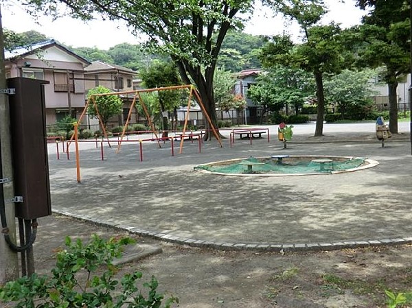 谷津染井公園(谷津染井公園まで1300m 公園近くでお子様も安心して遊べます♪)