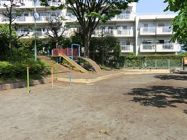 東寺尾一丁目第三公園(東寺尾一丁目第三公園まで400m)