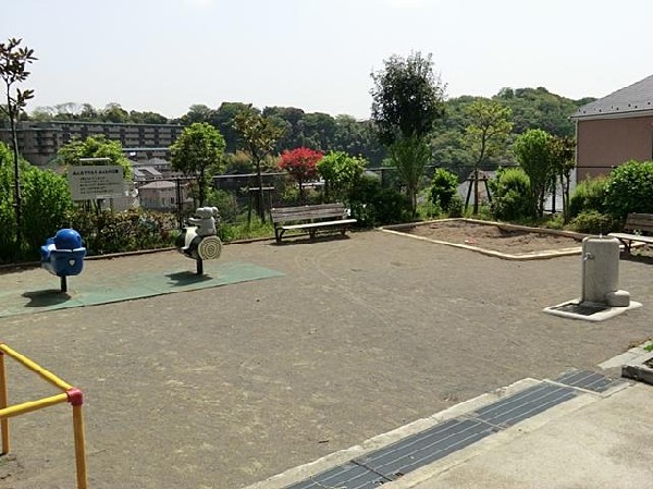 玉縄こいぬ公園(玉縄こいぬ公園まで850m)