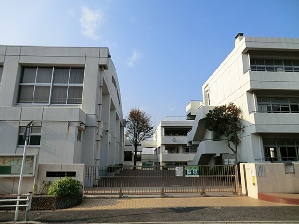 横浜市立東永谷中学校