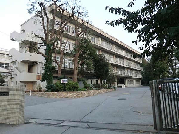 横浜市立保土ケ谷中学校(横浜市立保土ケ谷中学校まで650m)