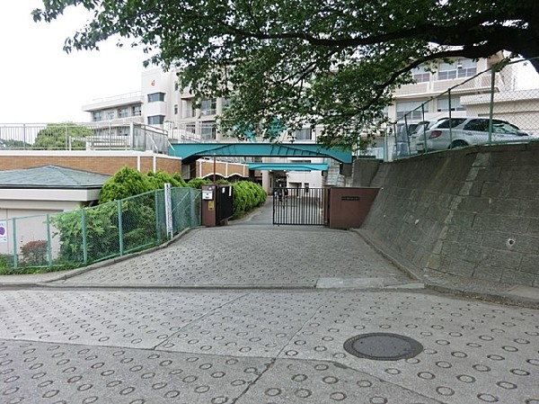 横浜市立権太坂小学校