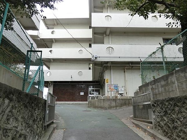 横浜市立屏風浦小学校(横浜市立屏風浦小学校まで1200m)