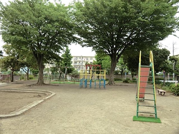 名瀬下第二公園(名瀬下第二公園まで650m)