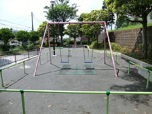 汲沢町第三公園(汲沢町第三公園まで750m)