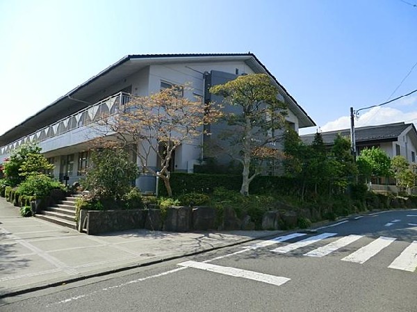 平戸幼稚園(平戸幼稚園まで700m)