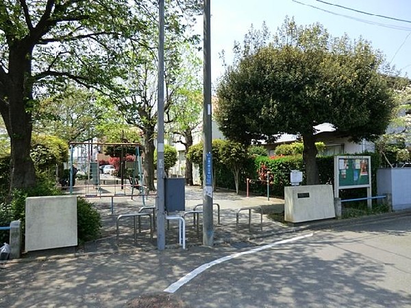 海里橋公園(海里橋公園まで140m)