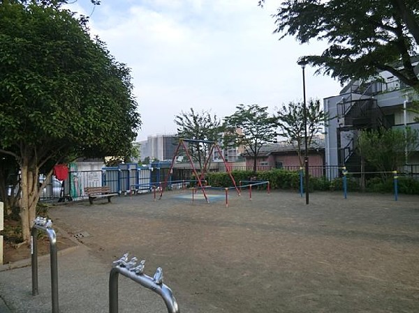 永作公園(永作公園まで550m)