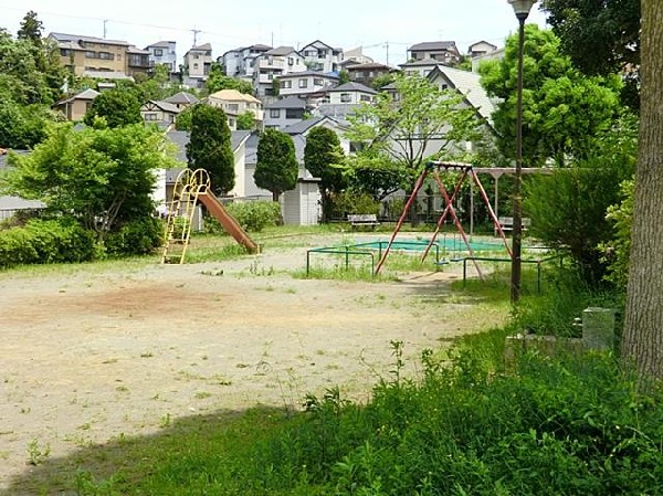 仏向横谷公園(仏向横谷公園まで400m)