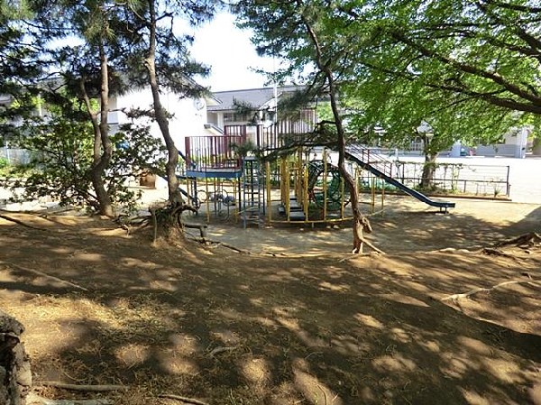 三王山公園(三王山公園まで650m 公園近くでお子様も安心して遊べます♪)