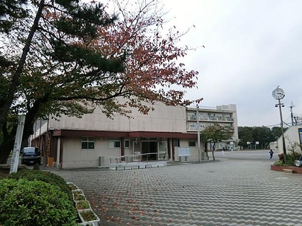 横浜市立別所小学校(横浜市立別所小学校まで450m)