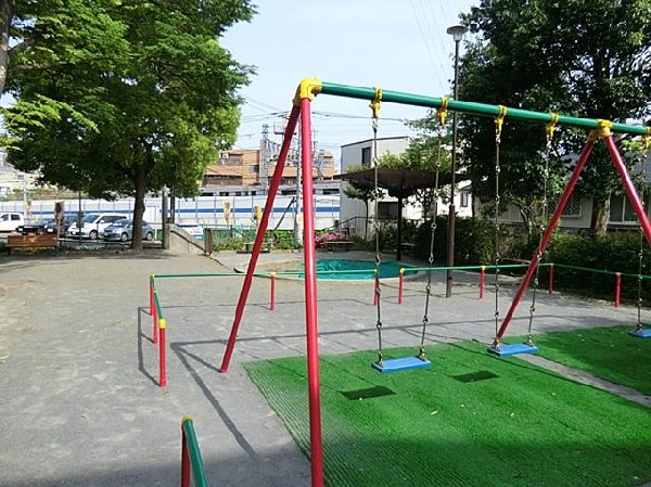 日吉二丁目公園(日吉二丁目公園まで650m)