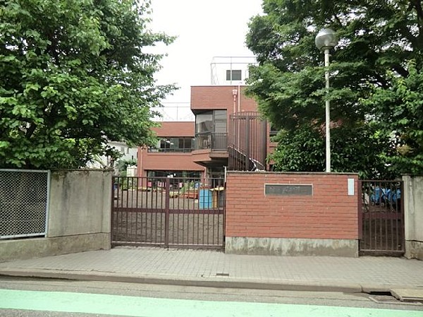 桜ケ丘幼稚園(桜ケ丘幼稚園まで600m)
