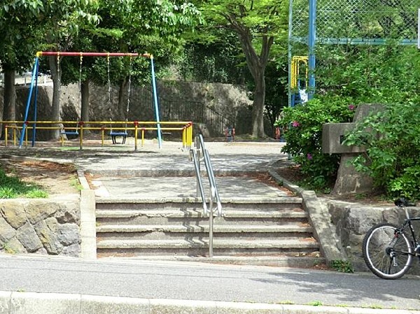 富岡第三公園(富岡第三公園まで300m 公園近くでお子様も安心して遊べます♪)